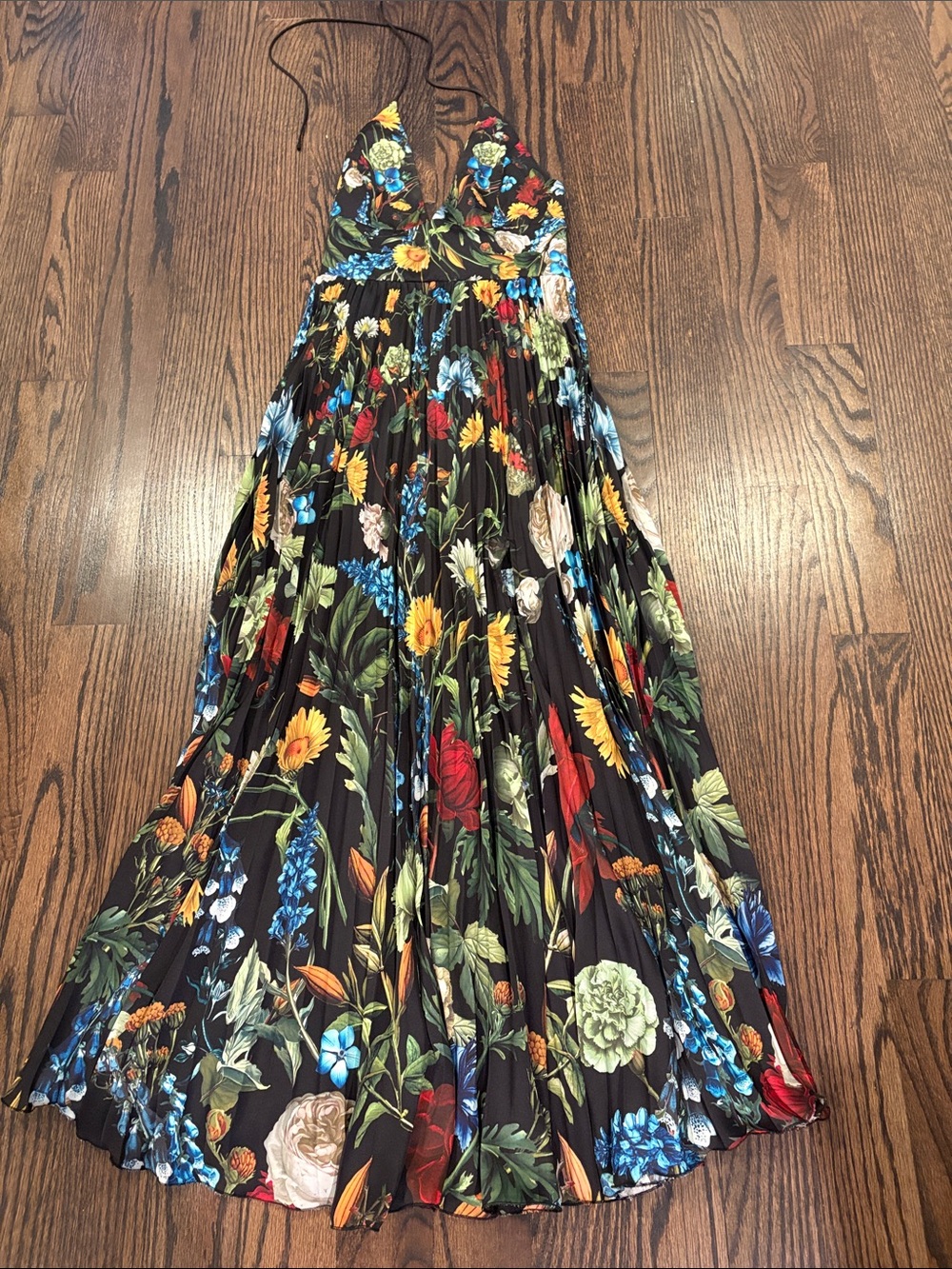 Alice and Olivia Hannah Pleated Floral Halter Maxi Dress with High Slit Size 0 - Picture 6 of 10